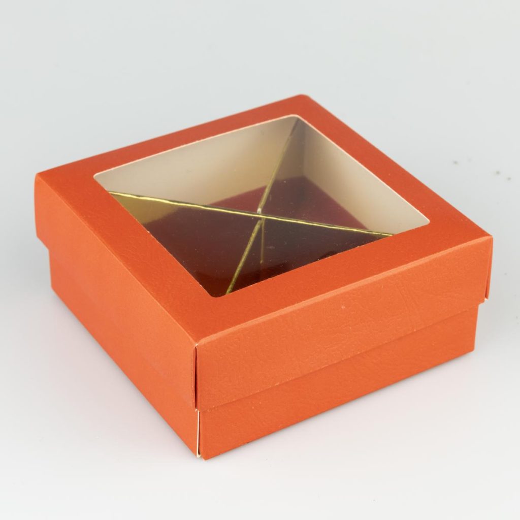 SCATOLA CARTONE PER BOMBONIERE 10X10X4,5