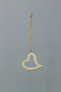 SOGGETTI IN CERAMICA CUORE TORTORA