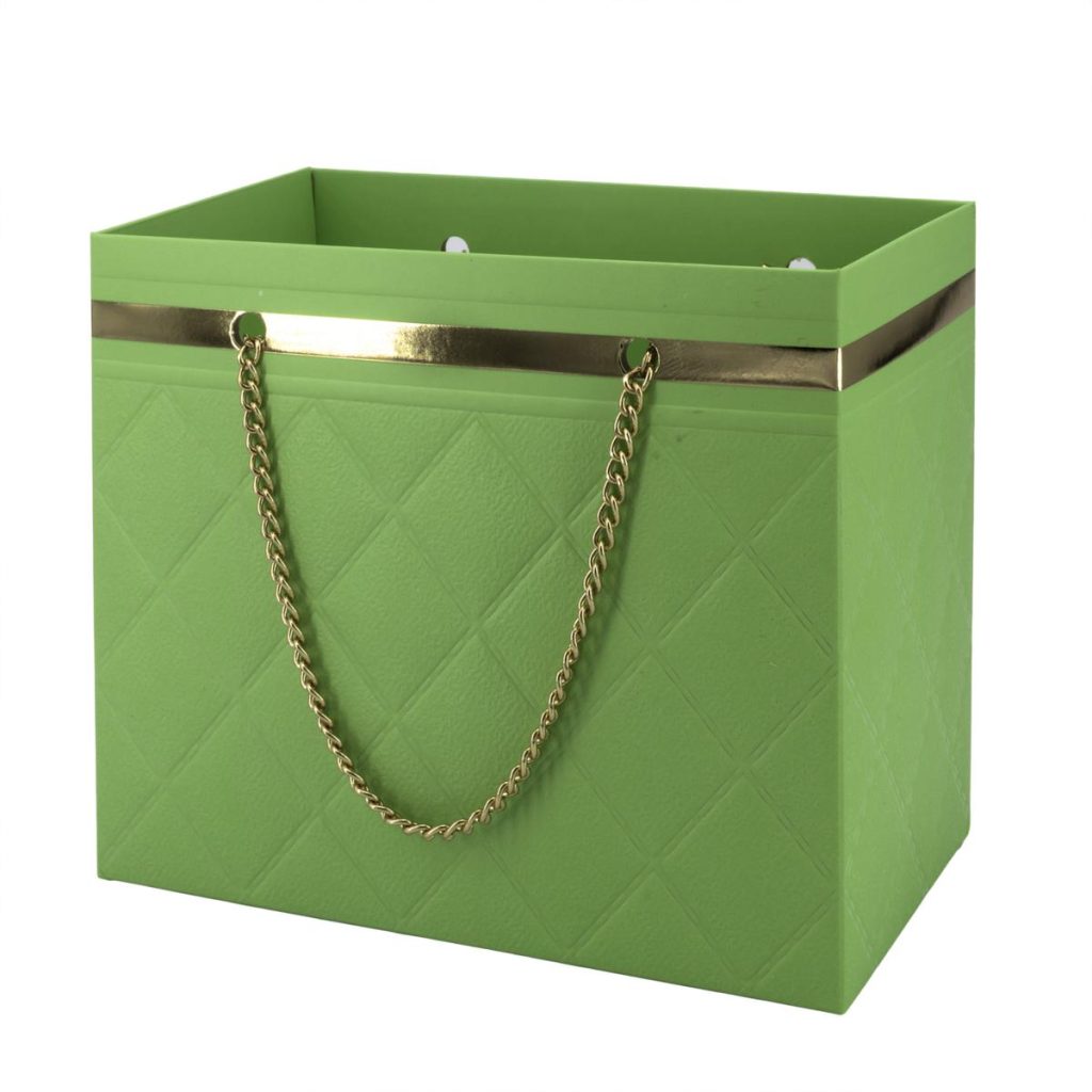 BORSETTA PLASTICA MIS 18X10X15 con catena